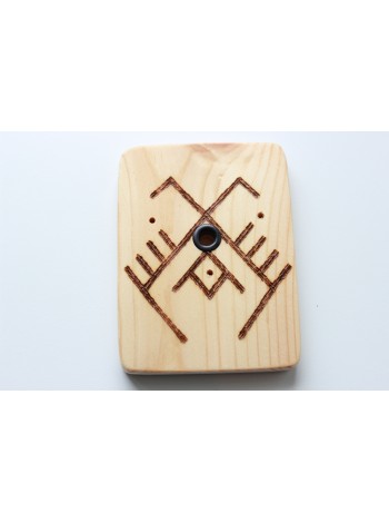 Подставка-оберег деревянная с символом Бера (AK0148)