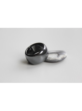 Кольцо из гематита (KL0043) 13 мм